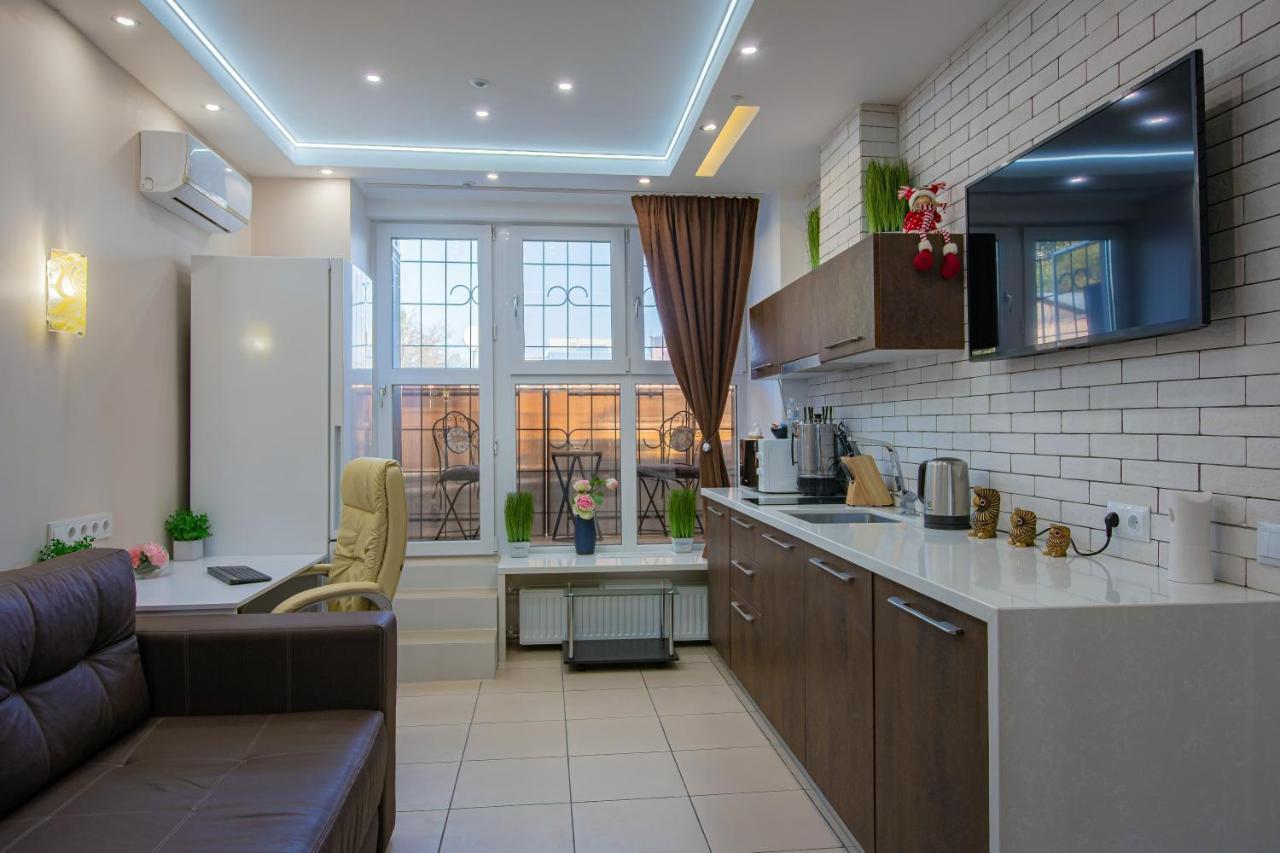 Big Jacuzzi , Sauna , Khreshchatyk Apartments Kiev Exteriör bild