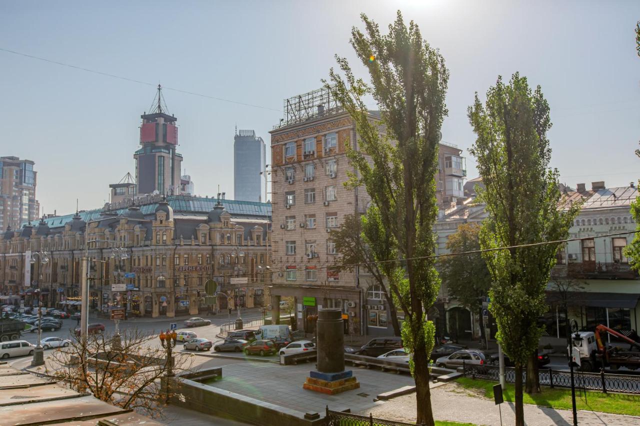 Big Jacuzzi , Sauna , Khreshchatyk Apartments Kiev Exteriör bild