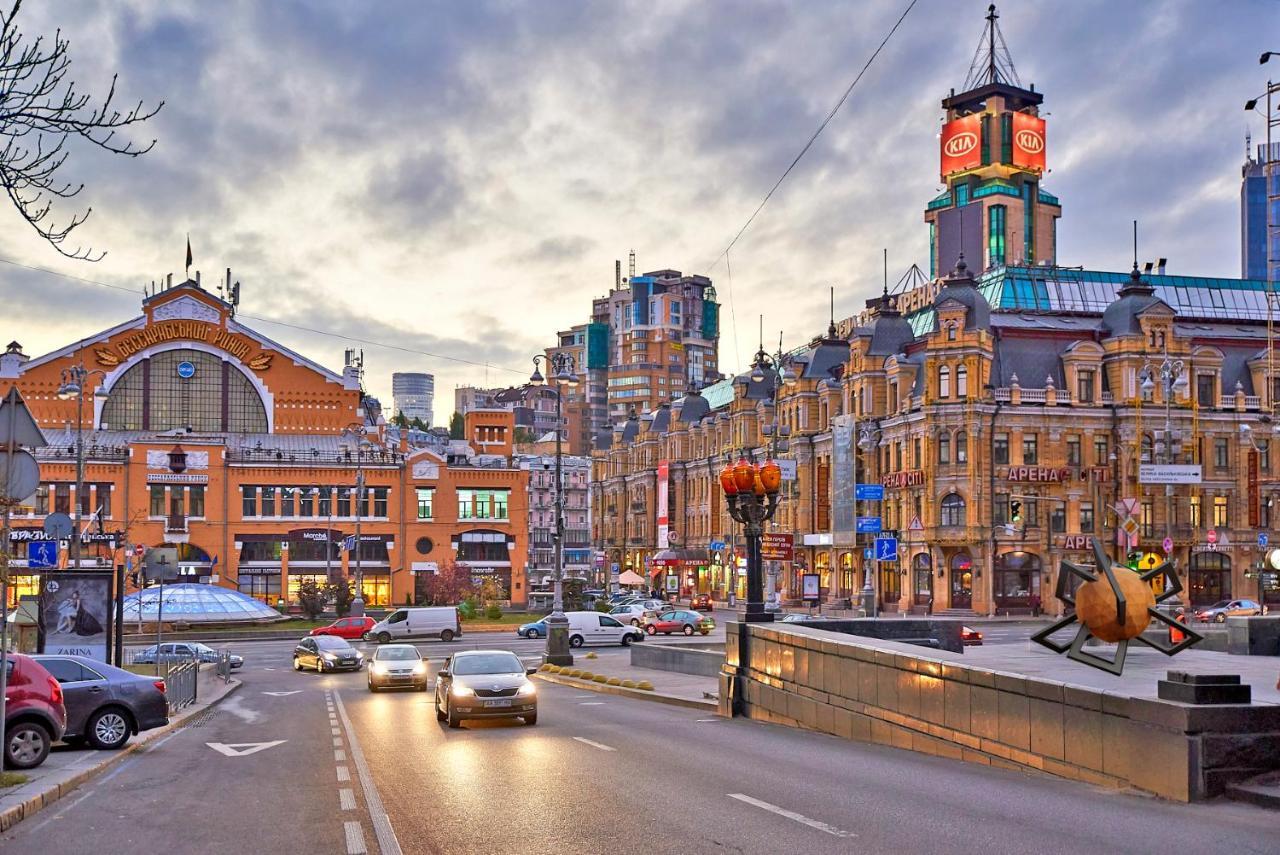 Big Jacuzzi , Sauna , Khreshchatyk Apartments Kiev Exteriör bild